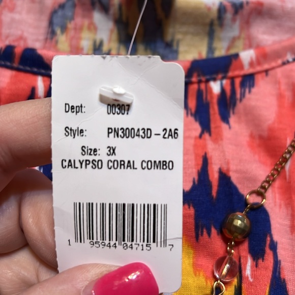 NWT Ladies’ New York Laundry Tank - Picture 6 of 10